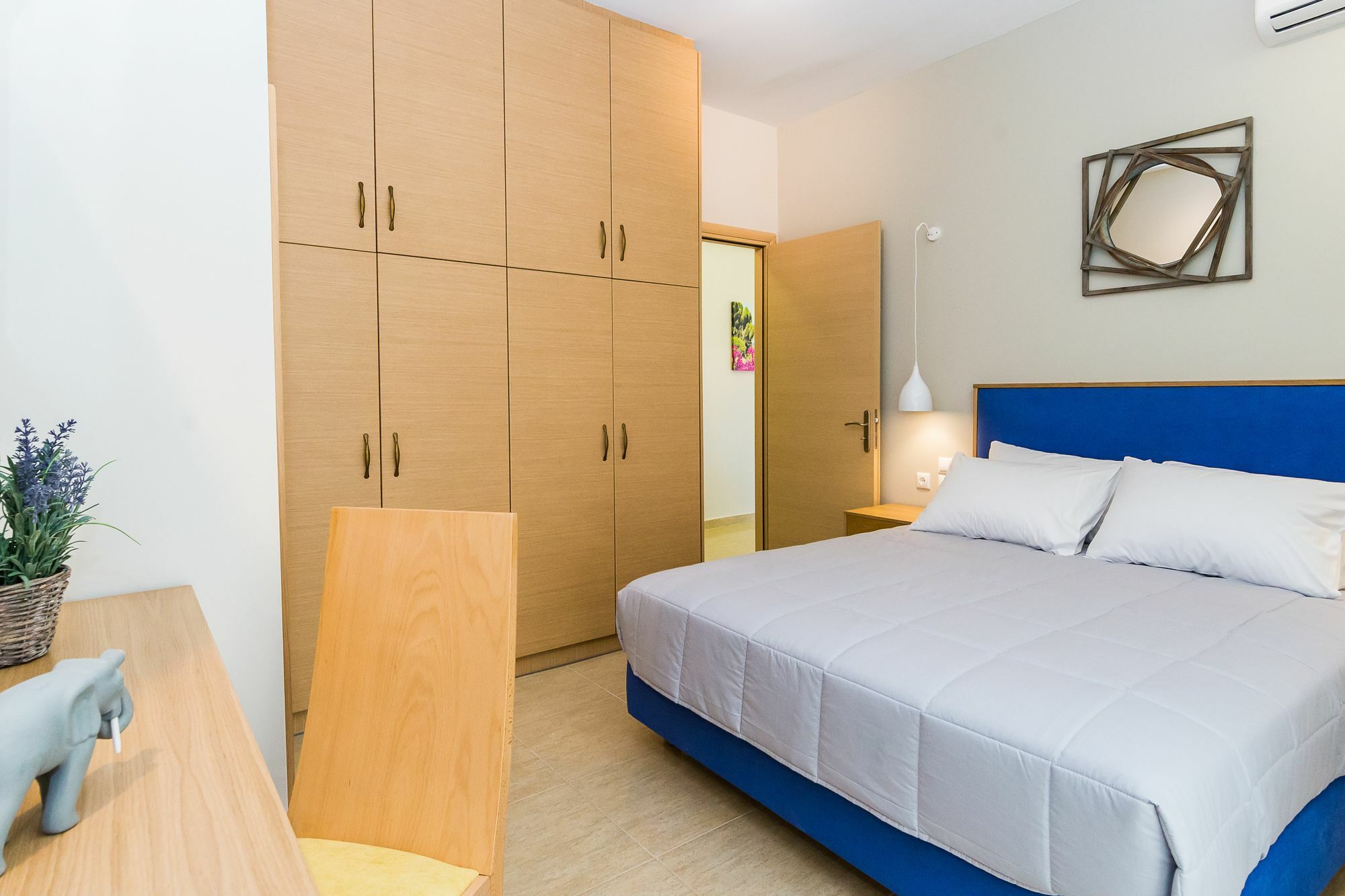 Alektor Studios & Apartments Zakynthos Town Exterior photo